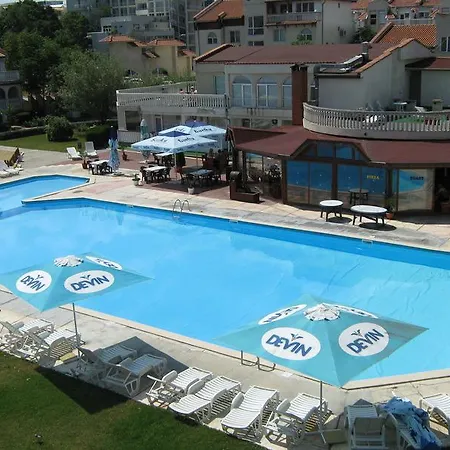 Aparthotel Bravo 3*