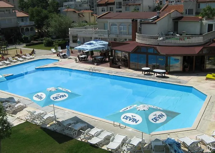 Aparthotel Bravo 3*