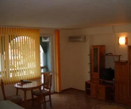 Bravo Aparthotel 3*
